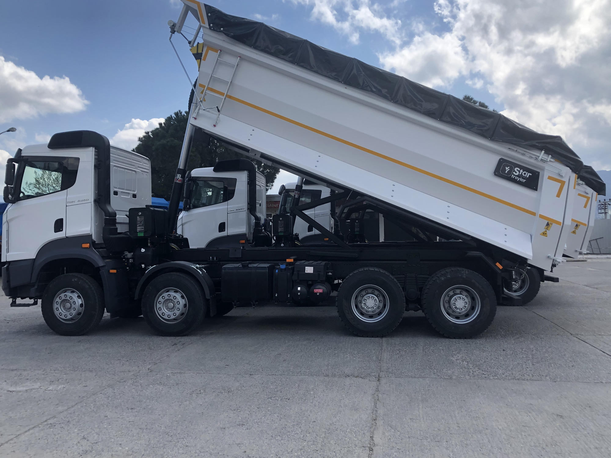 STAR YAGCILAR undefined: photos 27