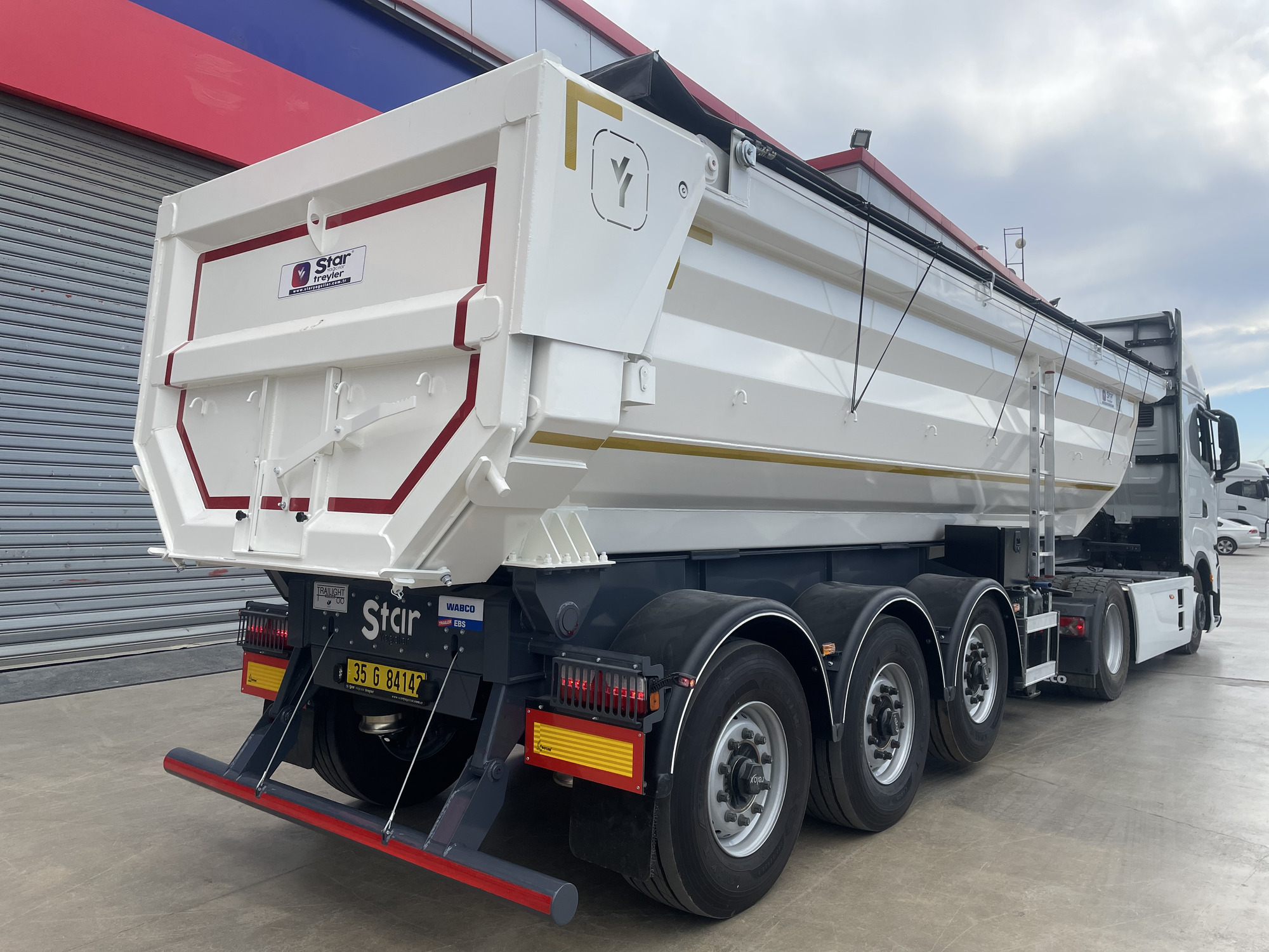 STAR YAGCILAR undefined: photos 22