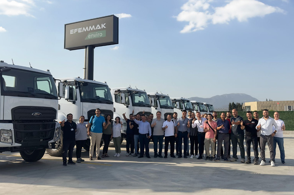 Efemmak  undefined: photos 2