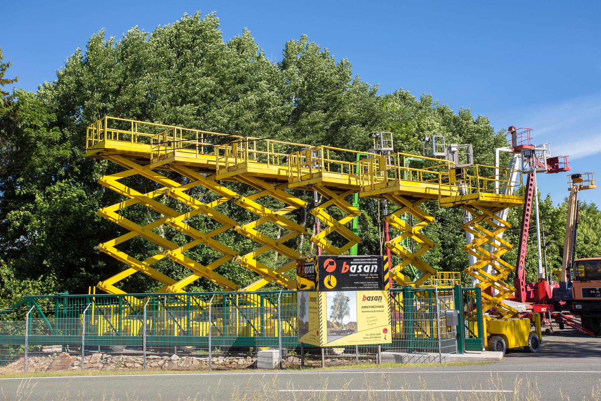 BASAN GmbH - Véhicules de voirie/ Spéciaux - 8x2 undefined: photos 1