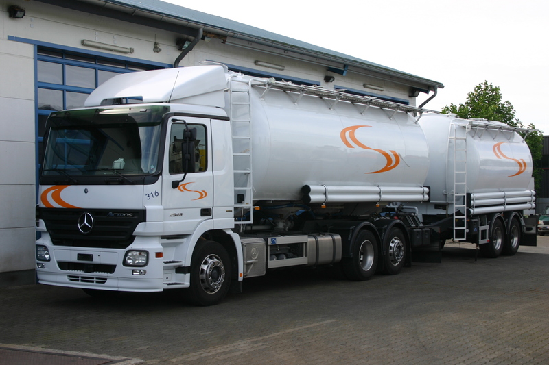 Lemoine Nutzfahrzeuge GmbH - Véhicules de voirie/ Spéciaux MERCEDES-BENZ Actros - opportunité de location undefined: photos 13