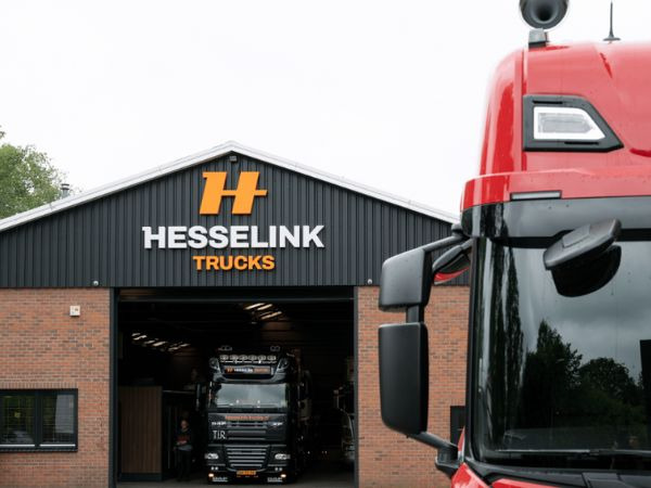 Hesselink Trucks B.V. - Semi-remorques SOMMER undefined: photos 1
