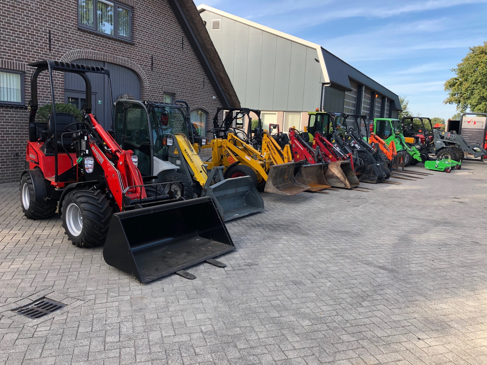 Jur Soetendaal - Matériels de manutention MANITOU MT 733 undefined: photos 1