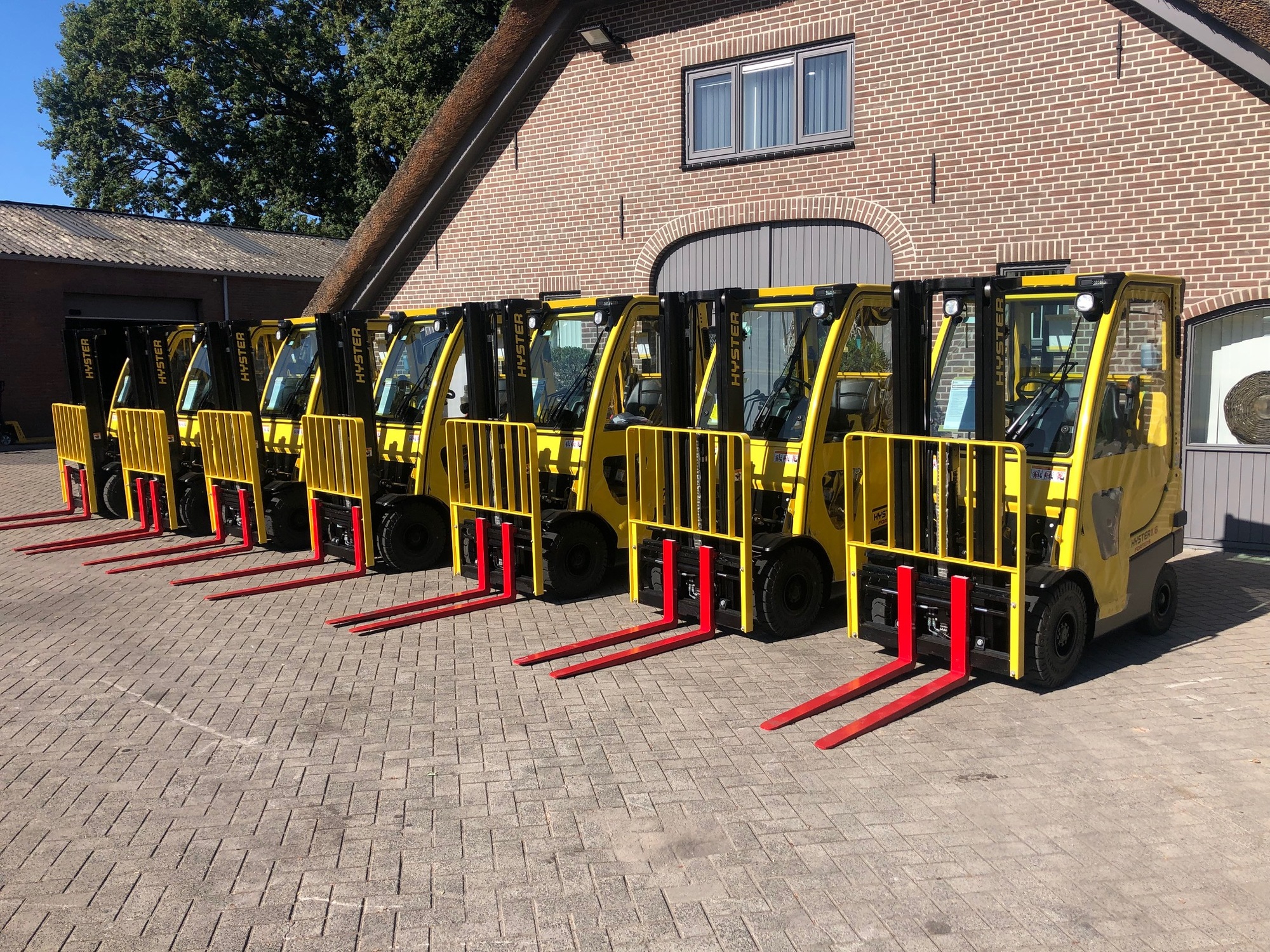 Jur Soetendaal - Matériels de manutention MANITOU MT 733 undefined: photos 2