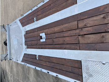 Remorque porte-engin surbaissée pour transport de équipements lourds neuf Möslein T 3-8,20 P VB H1 3 Achs Tieflader mit gerader Ladefläche 8,20 m, Neufahrzeug: photos 2 Remorque porte-engin surbaissée pour transport de équipements lourds neuf Möslein T 3-8,20 P VB H1 3 Achs Tieflader mit gerader Ladefläche 8,20 m, Neufahrzeug: photos 2