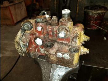 Valve hydraulique HITACHI