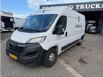 Fourgon utilitaire OPEL