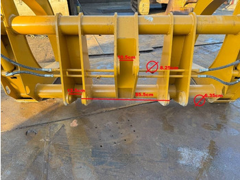 Grappin pour Matériel forestier CAT 950 log forks clamp: photos 5