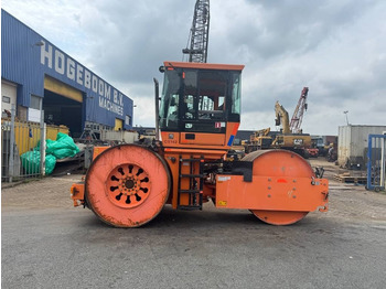 Rouleau compresseur DYNAPAC