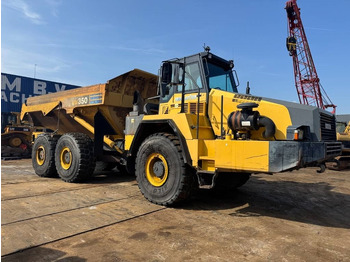 Tombereau articulé KOMATSU