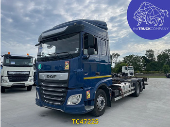 Camion porte-conteneur/ Caisse mobile DAF XF