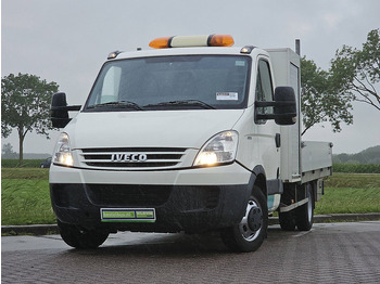 Utilitaire plateau IVECO Daily