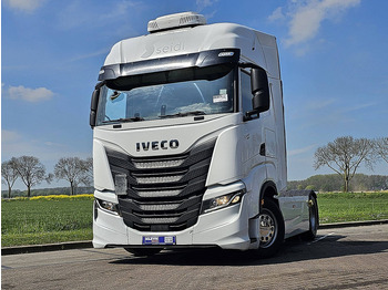 Tracteur routier IVECO S-WAY