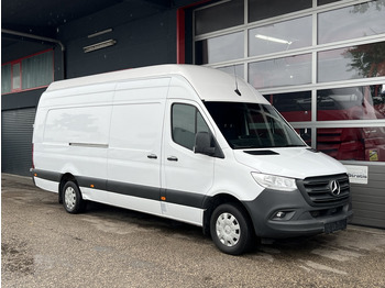 Fourgon utilitaire MERCEDES-BENZ Sprinter 317
