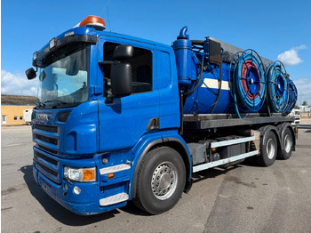 Camion hydrocureur SCANIA P