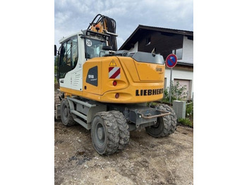 Pelle sur pneus LIEBHERR A 918