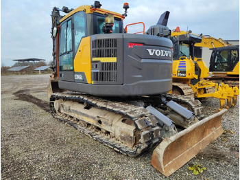 Pelle sur chenille VOLVO ECR145EL