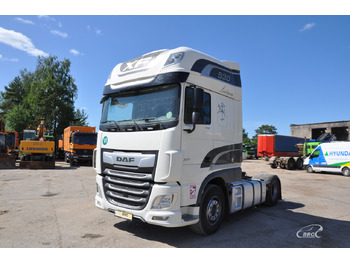 Tracteur routier DAF XF 530