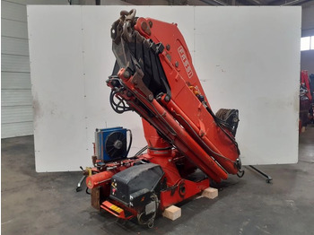 Grue auxiliaire FASSI