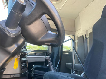 Camion à rideaux coulissants MAN TGX 18.360: photos 4