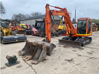 Mini pelle TAKEUCHI TB175