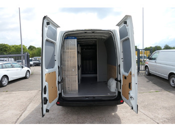 Fourgon utilitaire RENAULT Master
