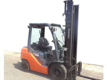 Chariot élévateur diesel TOYOTA FD 25