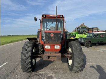Tracteur agricole Fiat F100: photos 2