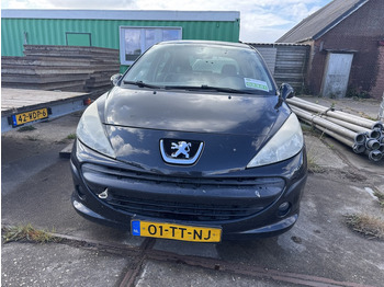 Voiture Peugeot 207: photos 2