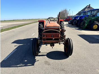 Tracteur agricole Zetor 4511: photos 2 Tracteur agricole Zetor 4511: photos 2