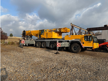 Grue mobile LIEBHERR