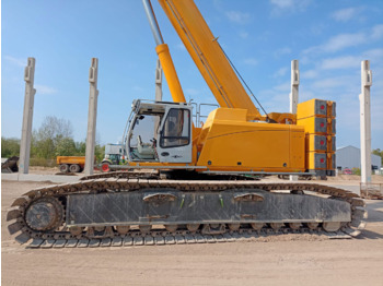 Grue sur chenilles SENNEBOGEN