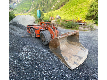 Machine d'exploitation minière TAMROCK