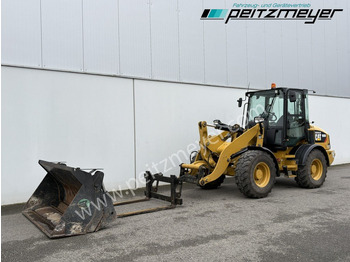 Chargeuse sur pneus CATERPILLAR 908M