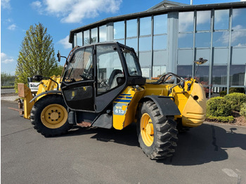 Chariot télescopique KOMATSU