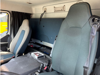 Camion frigorifique VOLVO (S) Truck FE 320 Kühlkoffer LBW Thermokin T 1200R: photos 3 Camion frigorifique VOLVO (S) Truck FE 320 Kühlkoffer LBW Thermokin T 1200R: photos 3