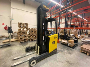 Chariot à mât rétractable YALE