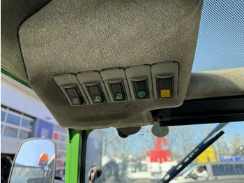 John Deere 3520 Kommunaltrak. Frontkraftheber Kuppeldreieck en leasing occasion John Deere 3520 Kommunaltrak. Frontkraftheber Kuppeldreieck: photos 4 John Deere 3520 Kommunaltrak. Frontkraftheber Kuppeldreieck en leasing occasion John Deere 3520 Kommunaltrak. Frontkraftheber Kuppeldreieck: photos 4