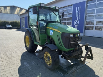 John Deere 3520 Kommunaltrak. Frontkraftheber Kuppeldreieck en leasing occasion John Deere 3520 Kommunaltrak. Frontkraftheber Kuppeldreieck: photos 1 John Deere 3520 Kommunaltrak. Frontkraftheber Kuppeldreieck en leasing occasion John Deere 3520 Kommunaltrak. Frontkraftheber Kuppeldreieck: photos 1
