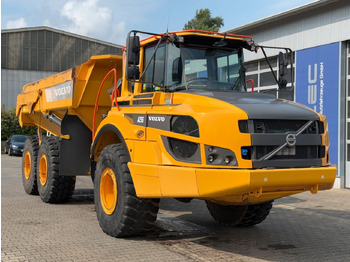 Camion benne VOLVO