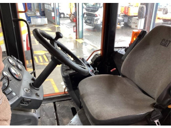 Rouleau compresseur CAT CB 434 D: photos 3 Rouleau compresseur CAT CB 434 D: photos 3