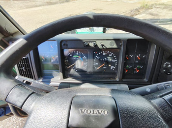 Camion fourgon VOLVO FM12: photos 3