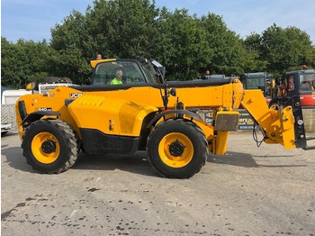 Chariot télescopique JCB