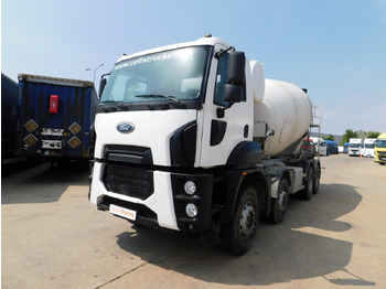 Camion malaxeur FORD