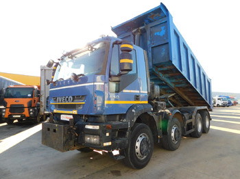 Camion benne IVECO Trakker