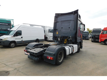 Tracteur routier Mercedes Actros 1842: photos 3