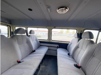 Minibus, Transport de personnes Ford Transit 2.5 4x2 Transit 2.5 4x2, Personentransporter, 8 Sitze: photos 3