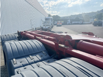 Camion ampliroll MAN TGA 25.530 8x4-4 BL, Lift-/Lenkachse TGA 25.530 8x4-4 BL, Lift-/Lenkachse: photos 2