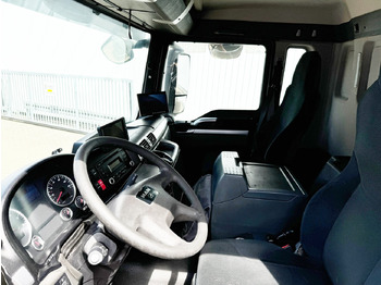 Photo d'intérieur 1: MAN TGS 26.360 6X2-4 BL TGS 26.360 6X2-4 BL, Lift-/Lenkachse, Stapleraufnahme en leasing occasion MAN TGS 26.360 6X2-4 BL TGS 26.360 6X2-4 BL, Lift-/Lenkachse, Stapleraufnahme