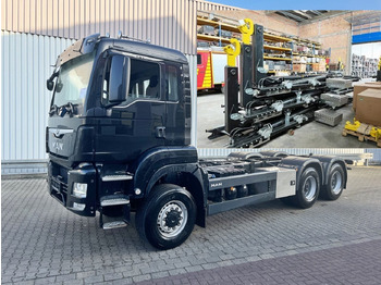 Camion ampliroll MAN TGS 26.500